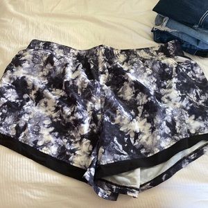 super cute athletic shorts !